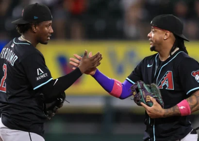 Marte y Perdomo jonronean en remontada de Arizona; dominicanos brillan en victoria de San Diego