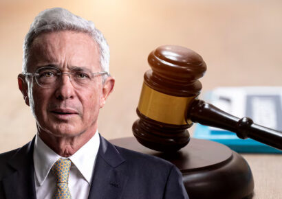 Álvaro Uribe es condenado a 12 años de prisión domiciliaria por soborno y fraude procesal