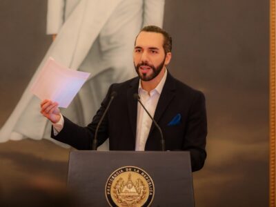 Bukele designa a la capitana Karla Trigueros como nueva ministra de Educación de El Salvador