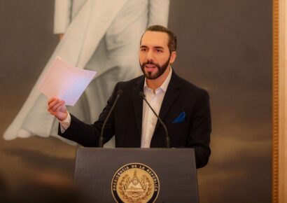 Bukele designa a la capitana Karla Trigueros como nueva ministra de Educación de El Salvador