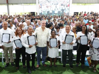 Gobierno entrega casi 2,000 títulos de propiedad en Los Guaricanos