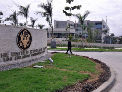 Embajada de EE.UU. en RD desmiente rumor sobre restricciones a residentes permanentes