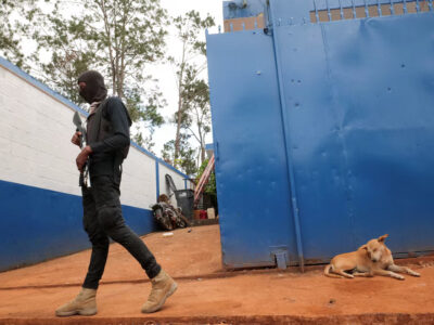 Ataque armado en Haití: secuestran a directora irlandesa, un niño y siete empleados de un orfanato