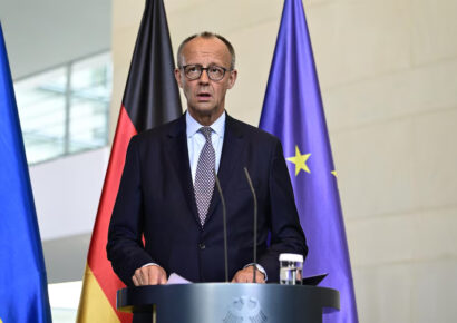 Merz pide a Putin “tomarse en serio” reunión con Trump en Alaska para impulsar alto el fuego en Ucrania