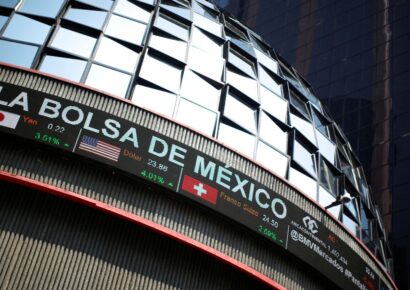 Bolsa Mexicana cae 1,24 % tras alcanzar máximo histórico la semana pasada