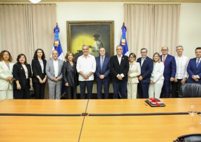 Camacoes RD reafirma ante Abinader su compromiso con la inversión y desarrollo económico del país