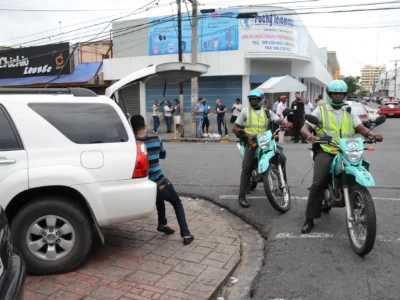 Multas de RD$5,000 por mal estacionamiento entran en vigor hoy en el Distrito Nacional