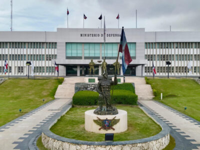 MIDE conforma comisión para indagar presuntas faltas del coronel Morales Herrero