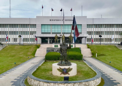 MIDE conforma comisión para indagar presuntas faltas del coronel Morales Herrero