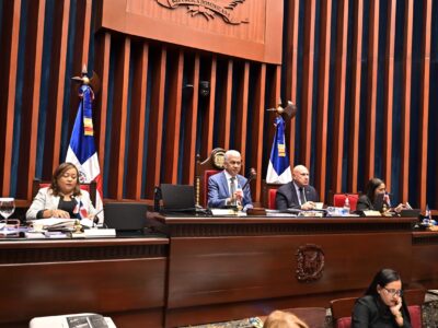 Senado retoma reforma del Código de Trabajo tras bloqueo en Diputados