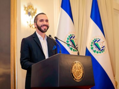 Bukele ya puede optar por un tercer mandato tras reforma exprés a la Constitución de El Salvador
