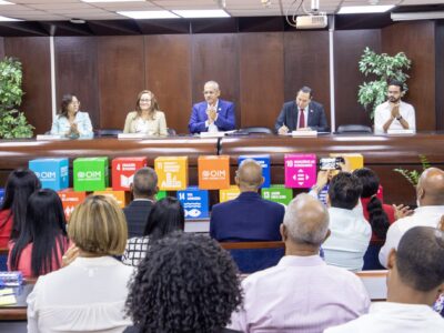 Estudio revela que tutores vapean más que estudiantes en RD