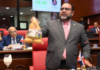 Senador Rogelio Genao exhorta al Gobierno a sostener programa de papa en las escuelas