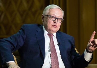 Rusia insta a EE.UU. a abandonar la presión política y alerta sobre la tensión nuclear antes de cumbre en Alaska