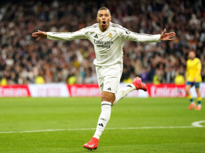 Mbappé rescata al Real Madrid con un penalti en el debut de LaLiga