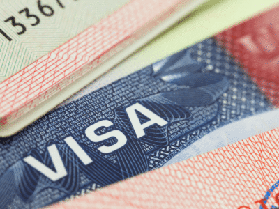 EE.UU. revisa más de 55 millones de visas en busca de infractores