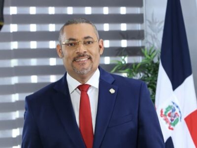 Eduard Espiritusanto será el nuevo vocero de la Fuerza del Pueblo en el Senado