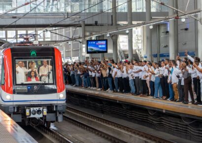 Abinader entrega nuevos trenes de seis vagones y amplía capacidad del Metro de Santo Domingo