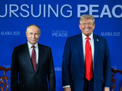 Trump y Putin inician en Alaska reunión a puerta cerrada para buscar alto el fuego en Ucrania