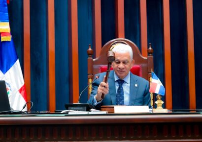 Senado remite a comisión proyecto de modificación al presupuesto 2025