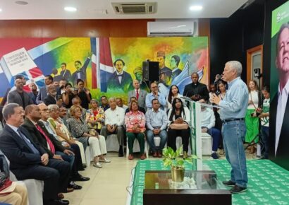 Ángel Lockward acusa al Gobierno de Abinader de llevar al país al “desastre” por deuda, crisis e inseguridad