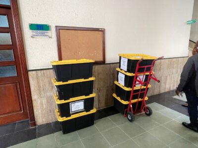 MP traslada al tribunal camión repleto de evidencias contra exministros por presunta corrupción