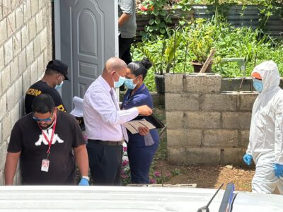 Mujer es encontrada muerta en su residencia en David