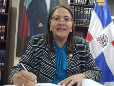 Diputada por San Juan le responde a Danilo Medina y señala obras de Abinader en la provincia