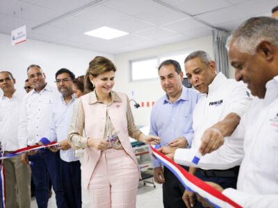 Raquel Peña entrega hospitales, calles asfaltadas y obras comunitarias en Sánchez Ramírez y Duarte