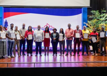Promipyme entrega RD$53 millones en préstamos a 310 emprendedores, pequeños y microempresarios de Barahona