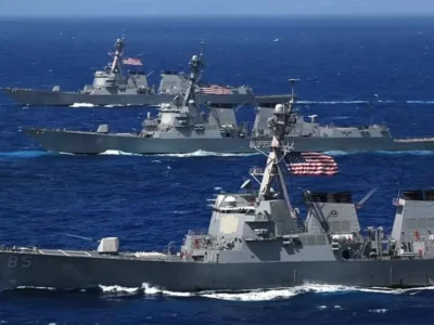 Trump despliega buques y planea enviar 4,000 marines a Venezuela por narcotráfico