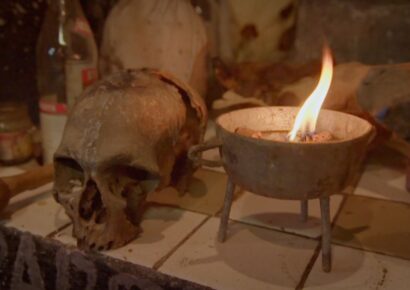 Cráneo humano encontrado en carretera Higüey–Santana podría haber sido utilizado en rituales de hechicería o satánicos