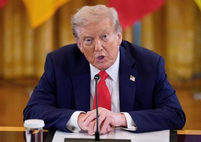 Trump arremete de nuevo contra el Smithsonian y ordena revisión de sus museos por enfoque en la esclavitud