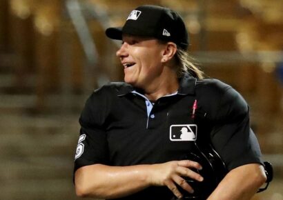 Jen Pawol hará historia como primera mujer en arbitrar un juego de temporada regular en las Grandes Ligas