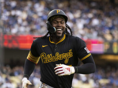 Piratas de Pittsburgh dominan a Medias Rojas 10-3 con jonrón de Oneil Cruz