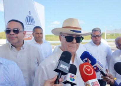 Hipólito Mejía califica la Circunvalación de Baní como “un impulso para el desarrollo de la región”