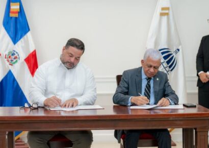 Senado y Medio Ambiente firman acuerdo para impulsar sostenibilidad y reforestación