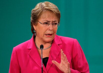Bachelet advierte que la igualdad de género sigue siendo frágil y pide más mujeres con perspectiva feminista en el poder