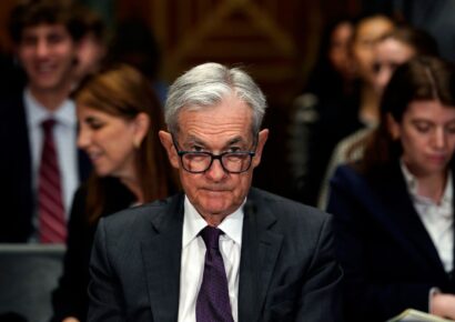 Powell deja abierta la posibilidad de recortar las tasas de interés pese a riesgos de inflación