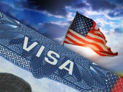 Dominicanos en riesgo de perder visa de EE. UU. por exceder estadía o trabajar ilegalmente