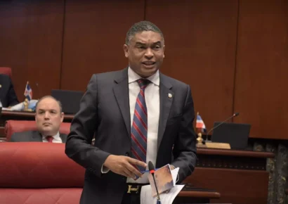 Yván Lorenzo propone ceder locales del PLD al Ministerio de Educación ante déficit de aulas