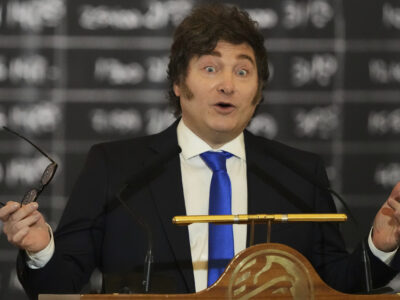 Gobierno de Milei solicita allanamiento de medio digital y periodistas tras filtración de audios de Karina Milei