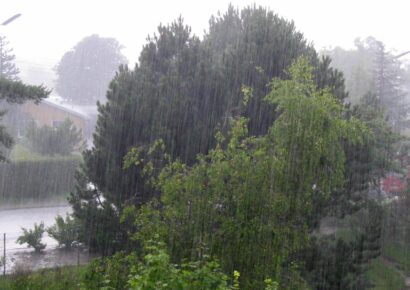 Indomet pronostica chubascos dispersos y mantiene vigilancia sobre tormenta tropical Imelda