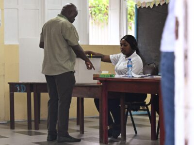Arrancan elecciones generales en Guyana en medio de disputa territorial con Venezuela