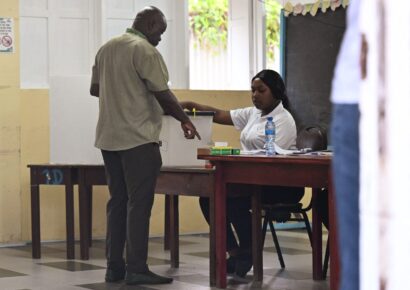 Arrancan elecciones generales en Guyana en medio de disputa territorial con Venezuela