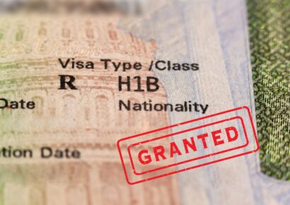 Trump propone pago obligatorio de US$100,000 para visa H-1B de profesionales cualificados