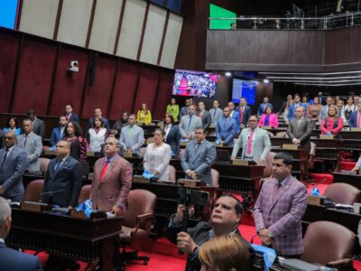 Diputados recomiendan crear cuerpo especializado contra delitos migratorios