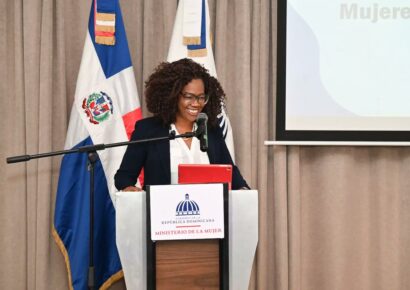 Vicepresidenta de Costa Rica alerta sobre barreras a la democracia paritaria para mujeres en América Latina y el Caribe