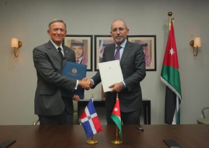 RD y Jordania firman acuerdo para suprimir visados en pasaportes oficiales