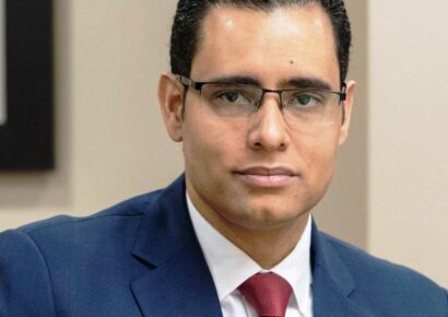 Gobierno sustituye políticas públicas por clientelismo